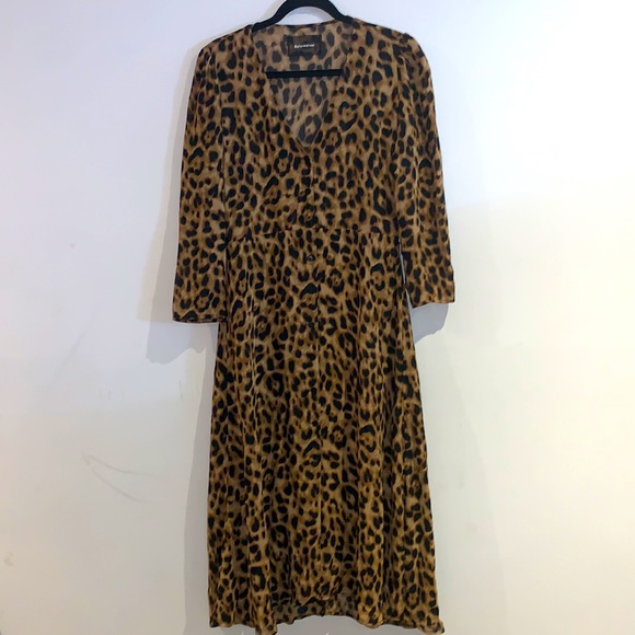 Reformation Alma A-line crepe Midi Dress In Leopard print size 10 - Picture 3 of 14